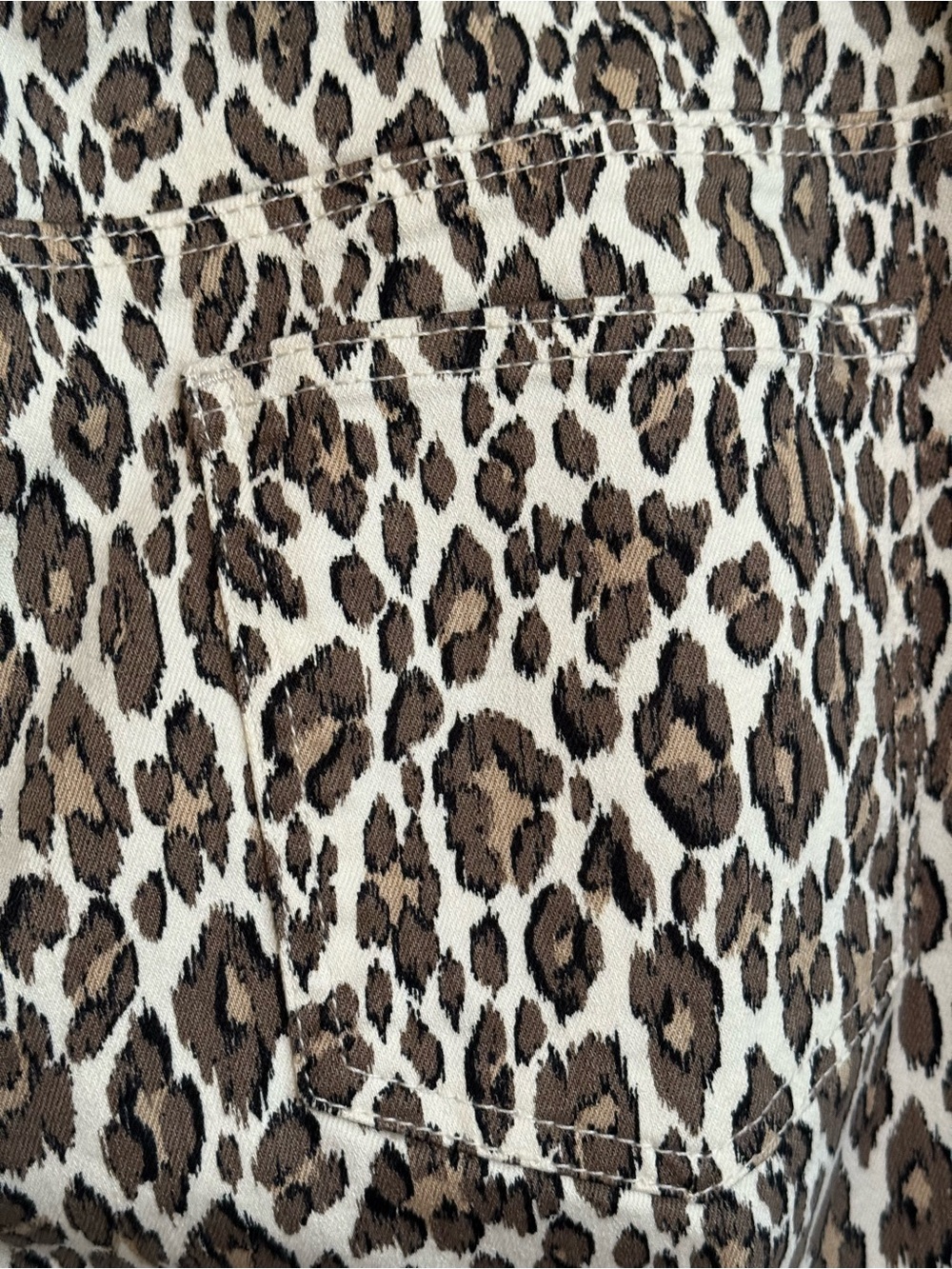 Chico’s Women’s leopard print Slim Leg Ankle Pants 2.5. US (14) - Picture 7 of 9